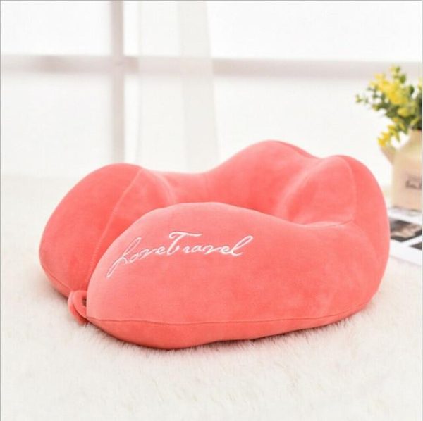coussin de voyage Love Travel