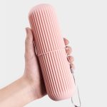 étui plastique brosse à dents